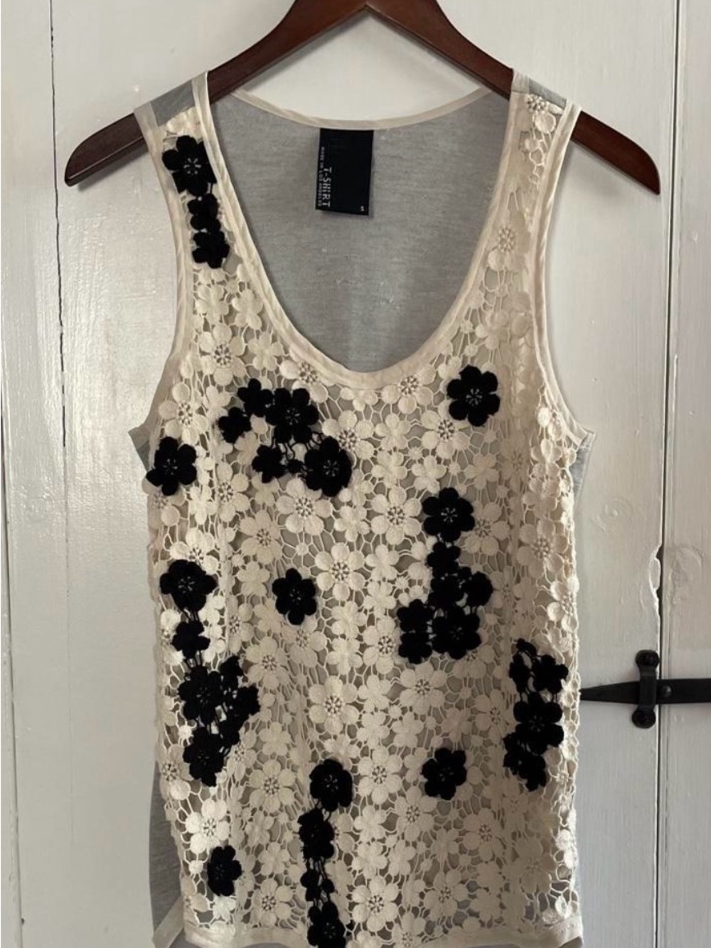 Anthropologie Women's Cream Lace Tank with Black Floral Appliqué